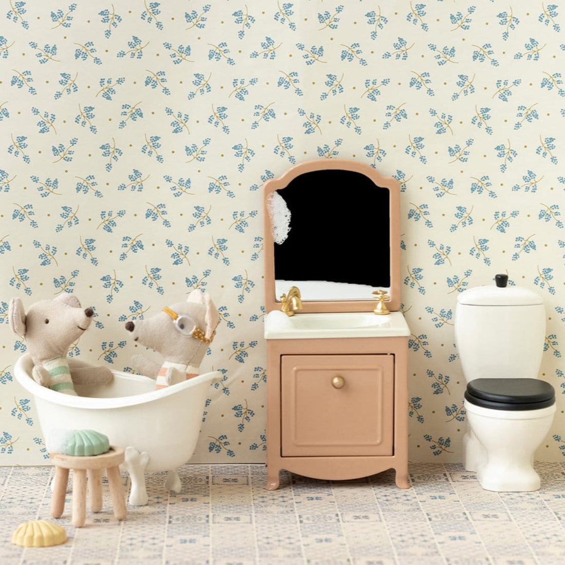 Maileg Sink Dresser Mouse mint