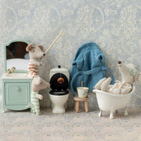 Maileg Sink Dresser Mouse mint