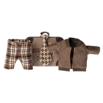 Maileg Mouse Jacket Pants & Tie in Suitcase Grandpa Mouse