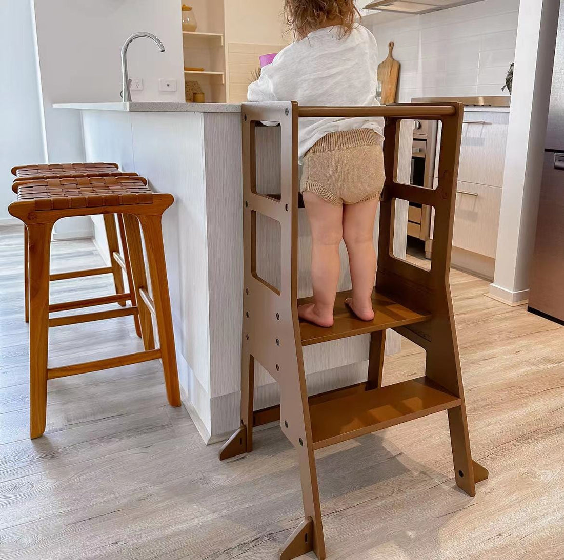 My Duckling Adjustable Learning Tower with Stool –Walnut