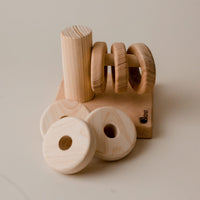 QToys Horizontal Hanger