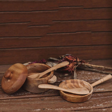 QToys Mahogany Pot and Pan Set