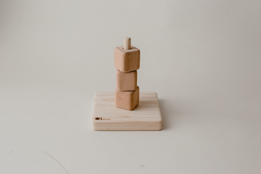 QToys Vertical Block Stacker