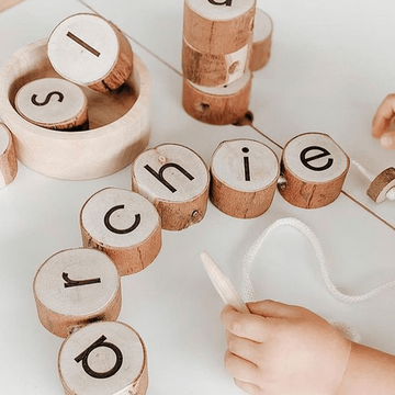 Qtoys Alphabet Threading Set