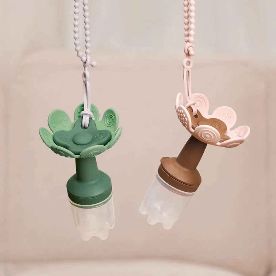 Haakaa Flower Fresh Food Feeder & Cover Set