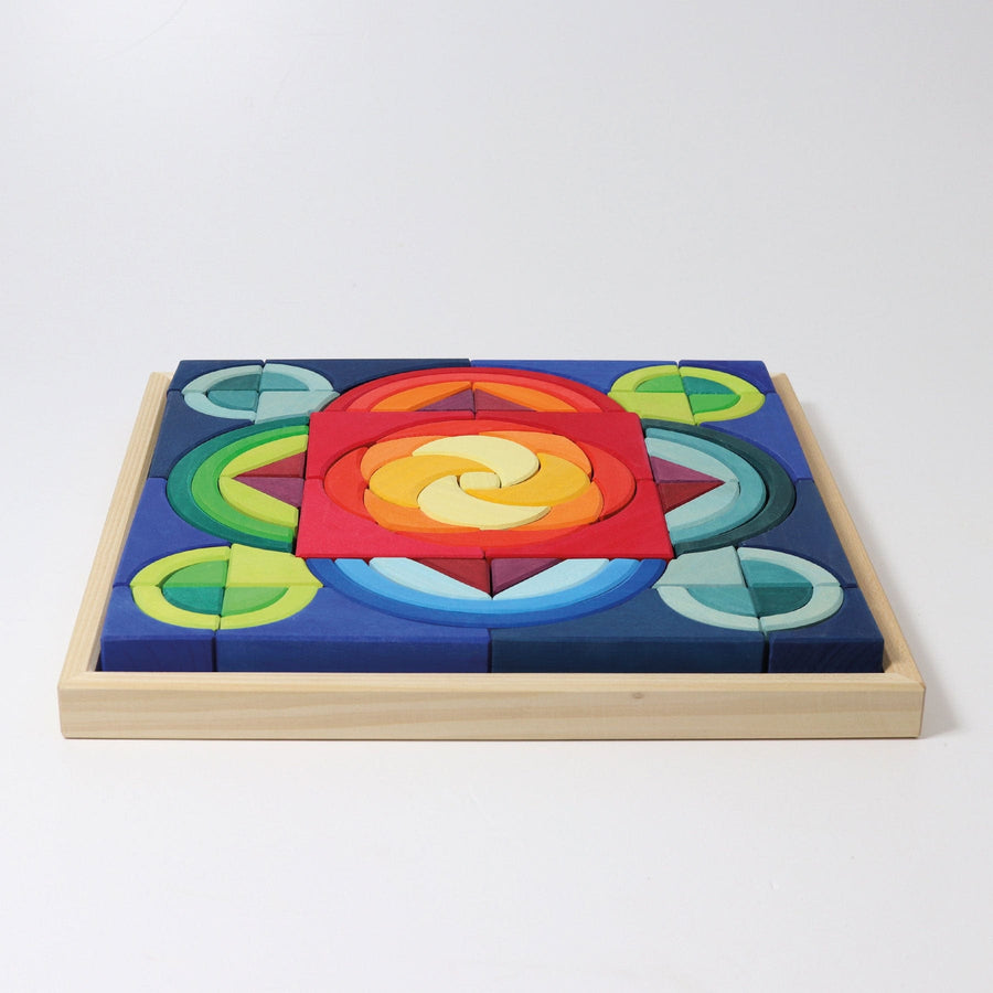 Grimm's Building Set Arcs in Squares