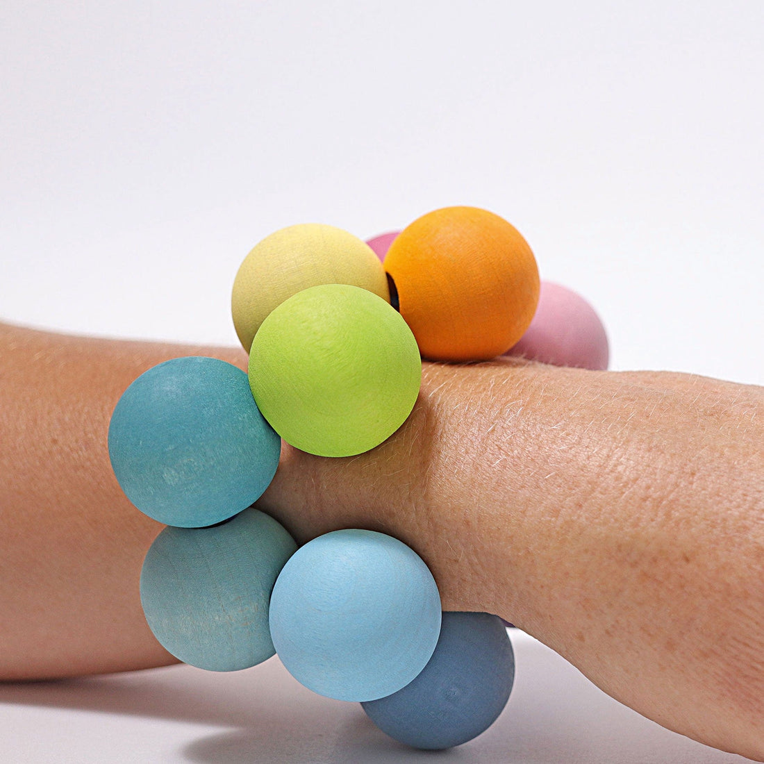 Grimm’s Pastel Beads Grasper
