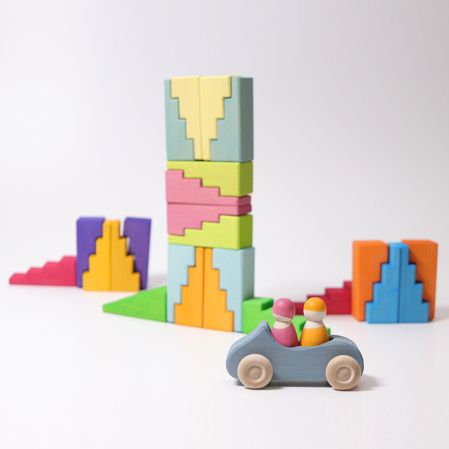 Grimm’s Stepped Roofs Pastel