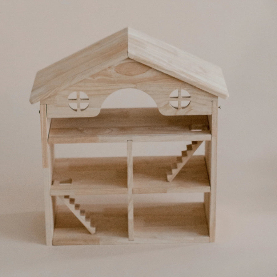 QToys Classic Wooden Dollhouse