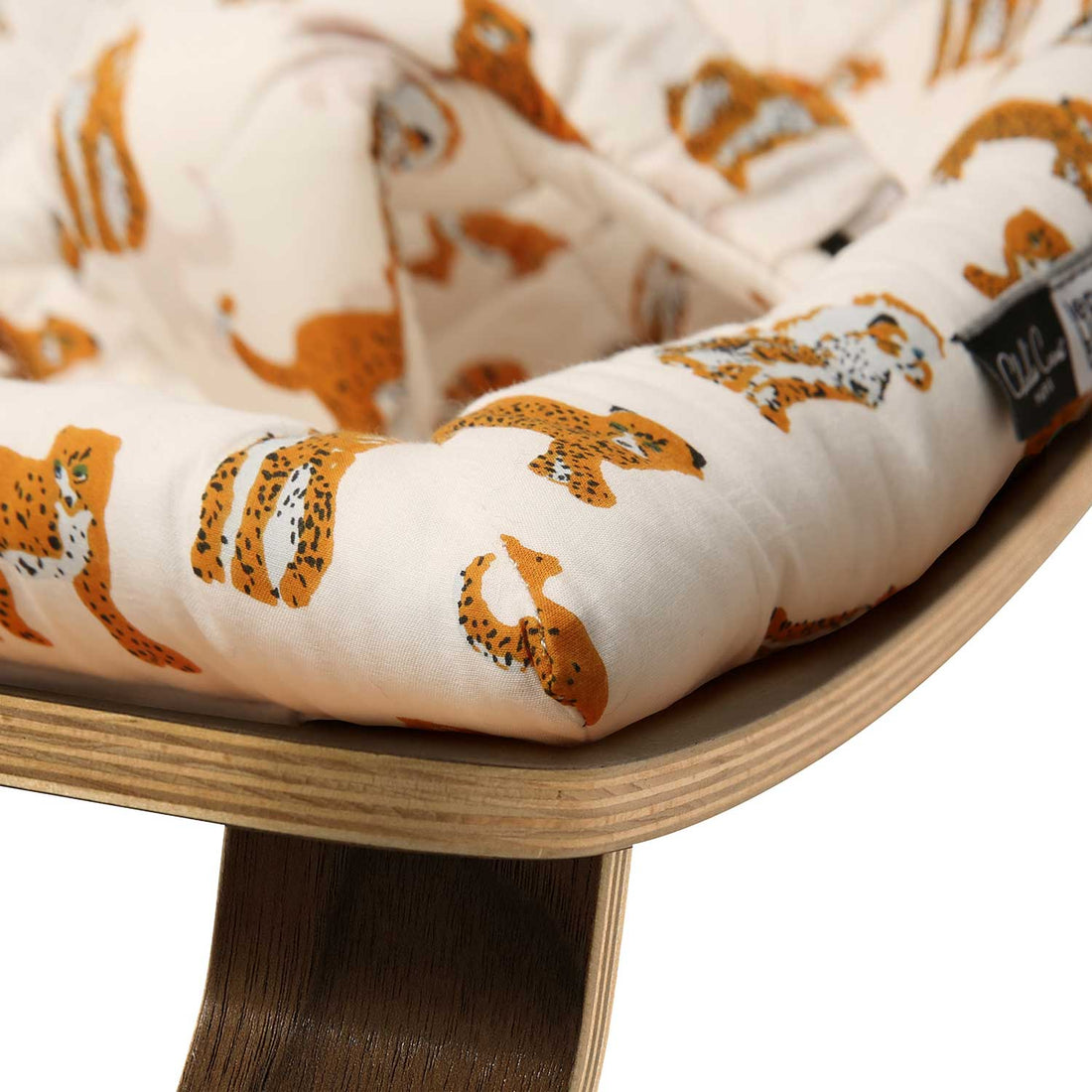 Charlie Crane Levo Baby Rocker in Walnut - Jaguar