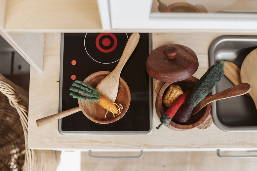QToys Mahogany Pot and Pan Set