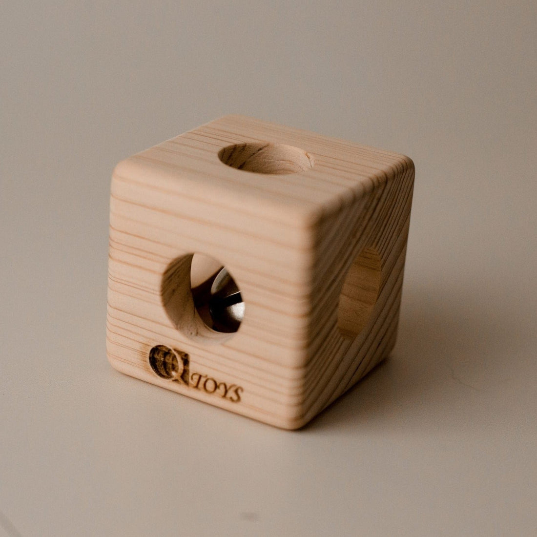 QToys Cube Rattle