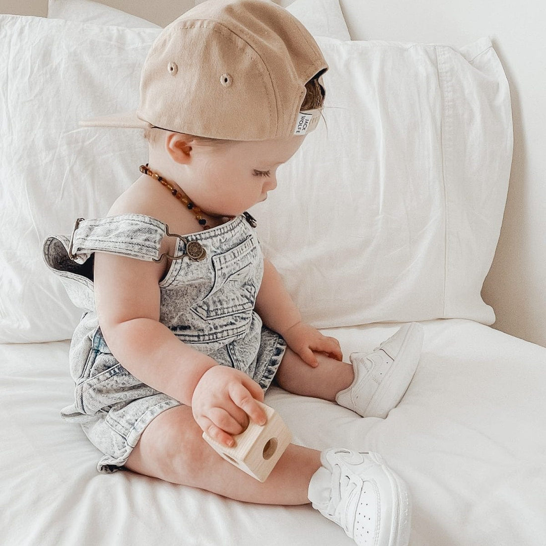 QToys Cube Rattle