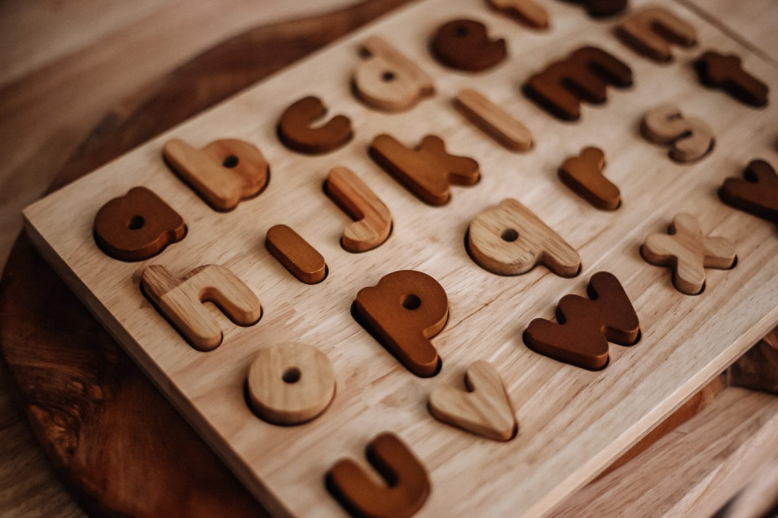 QToys Natural Lowercase Puzzle