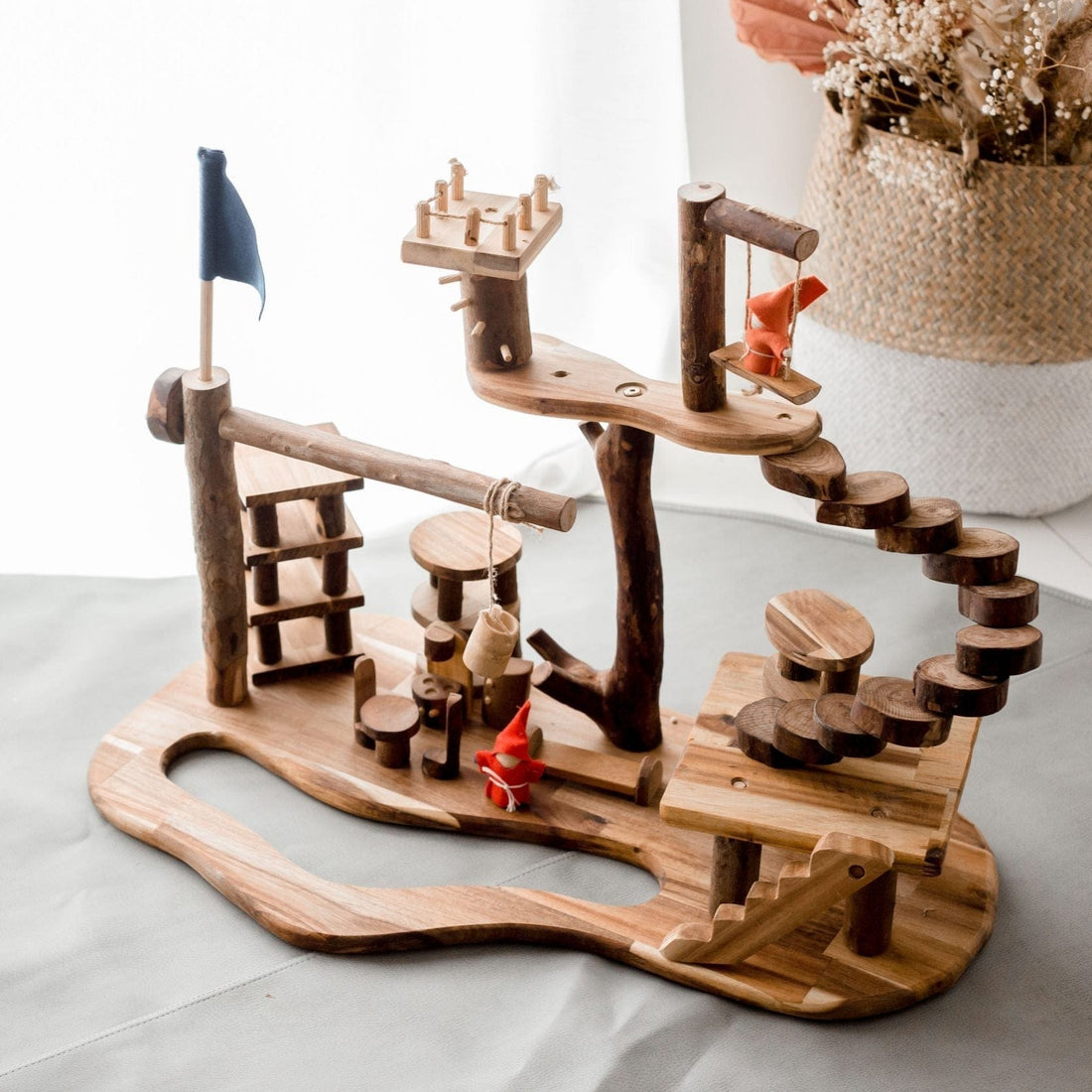 QToys Tree House Complex