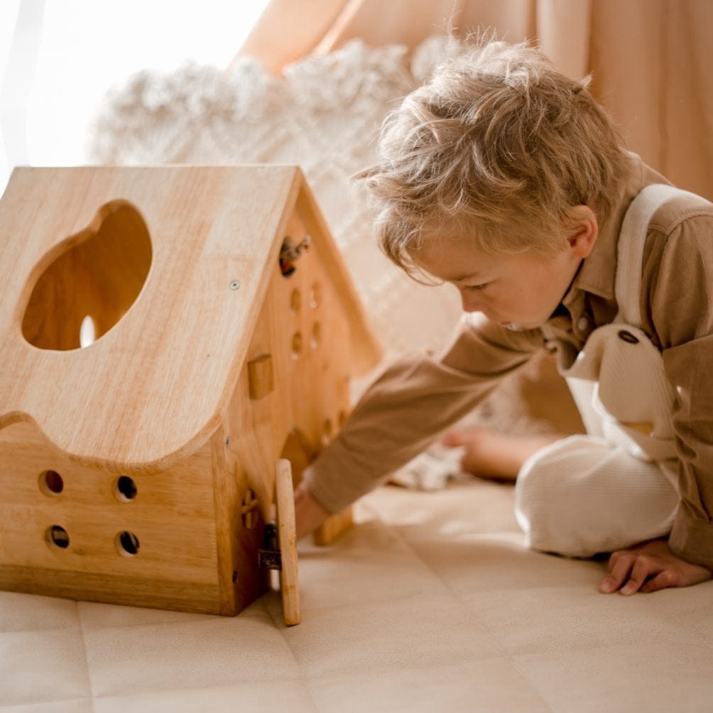 QToys Wooden Barn House
