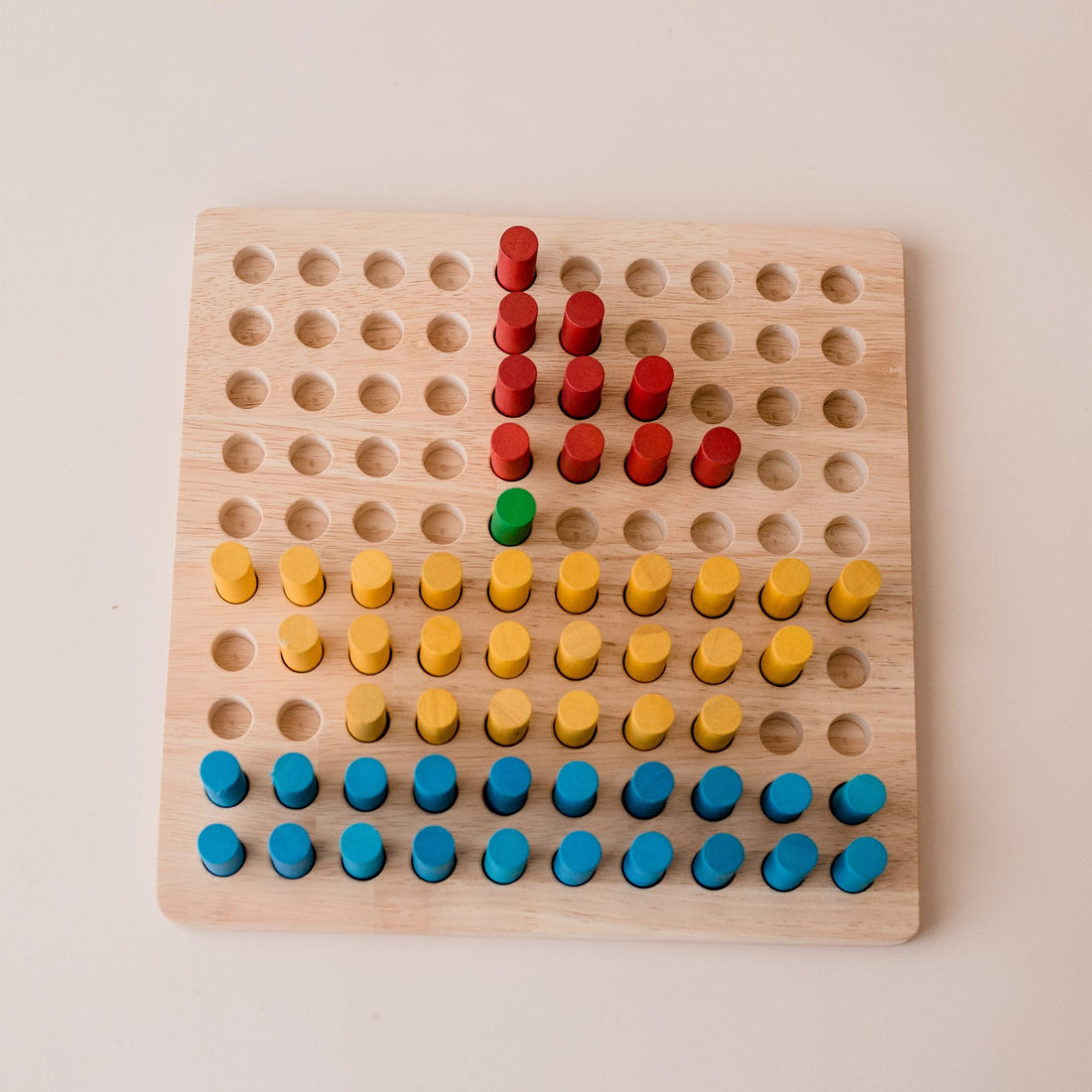 QToys Wooden Peg Board