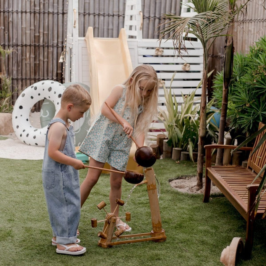 Qtoys Bamboo Water Mill