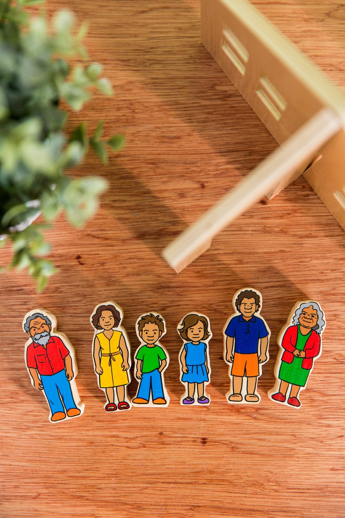 Freckled Frog Indigenous Family - Wooden Set of 6