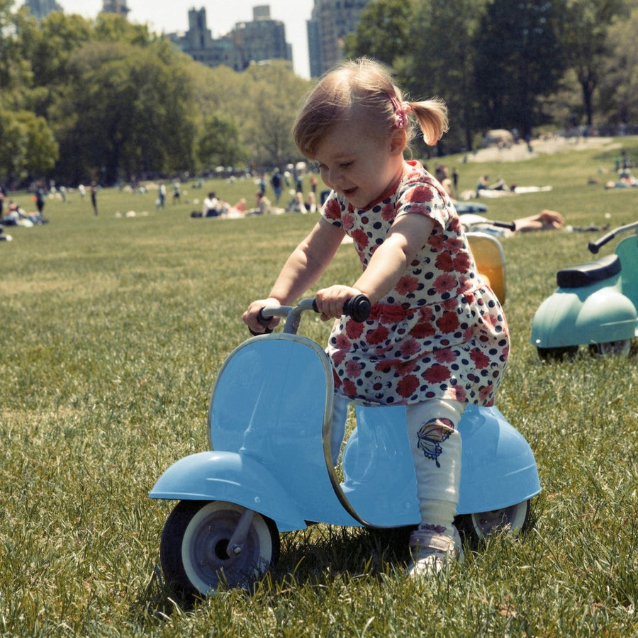 Ambosstoys Primo Classic Sky Blue Ride-On  (Leather Seat)