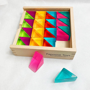 Papoose Lucite Small Triangles 32pc Set